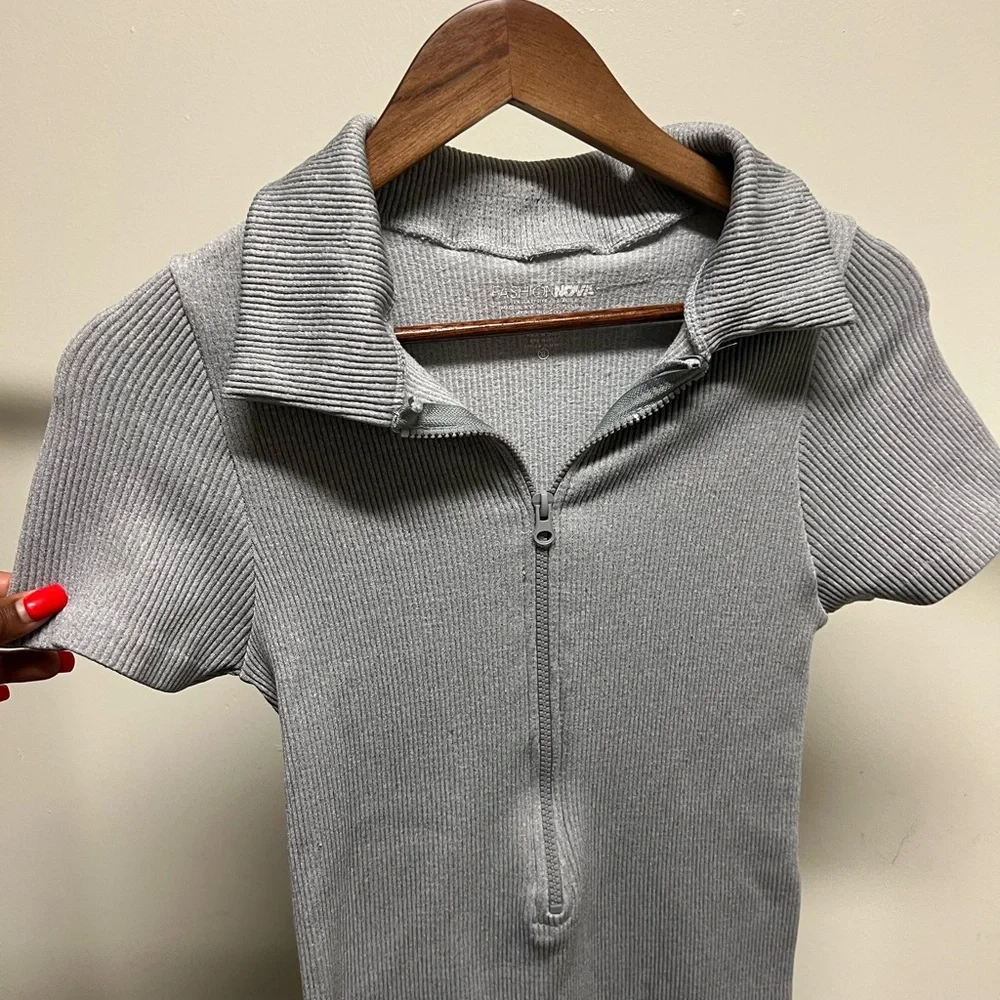 Lightweight Ribbed Jumpsuit - Picture 3 of 4